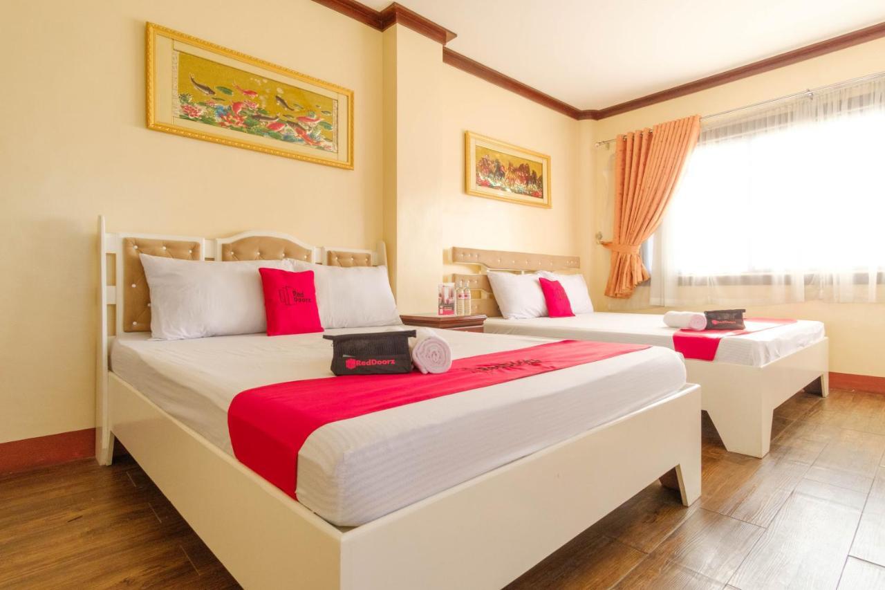 Reddoorz Plus @ Seaborne Hotel Subic Zambales Екстер'єр фото