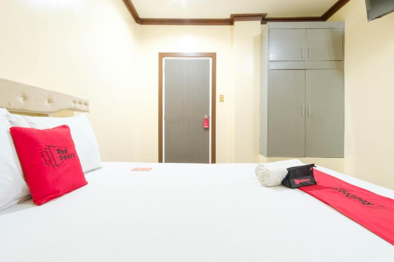 Reddoorz Plus @ Seaborne Hotel Subic Zambales Екстер'єр фото
