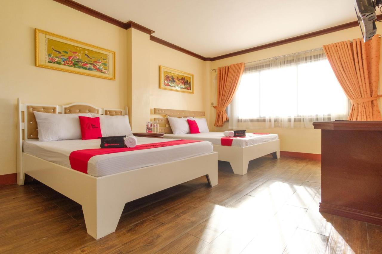 Reddoorz Plus @ Seaborne Hotel Subic Zambales Екстер'єр фото